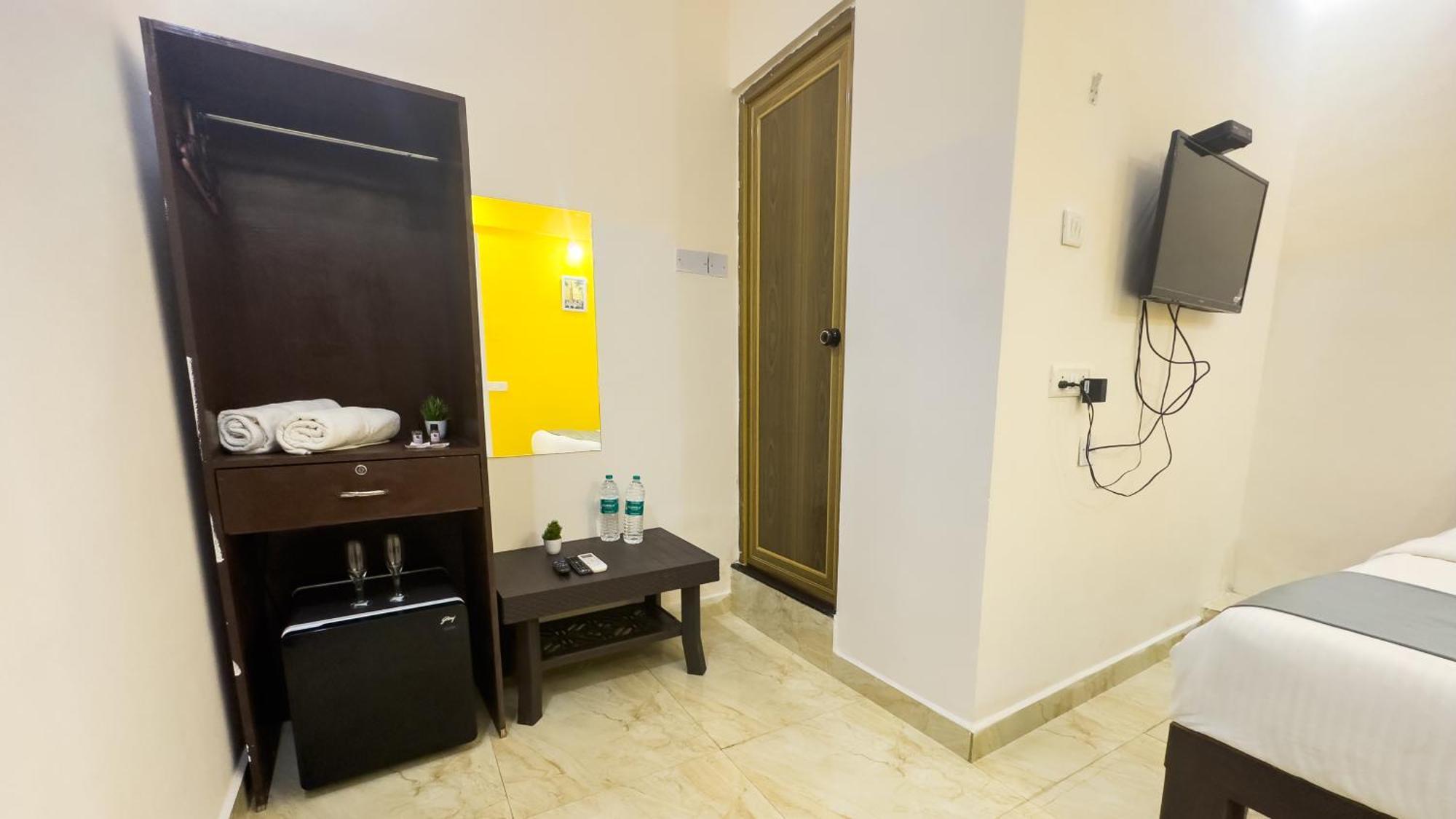 Hotel Candolim Aloft Екстериор снимка
